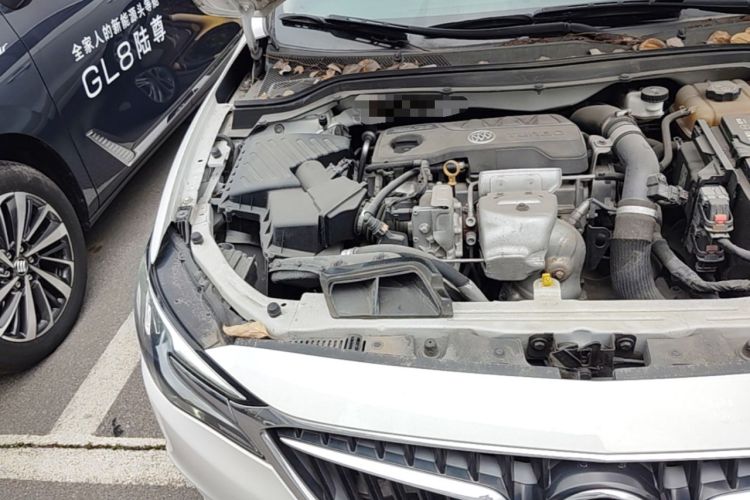 Used Buick GT 2019 18T Automatic Connected Elite Model China VI Standard Engine Bay Right