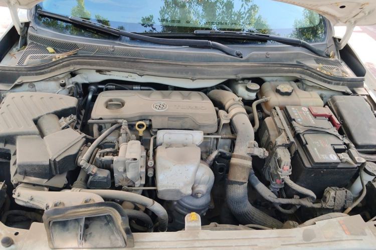 Used Buick GT 2019 18T Automatic Connected Flagship Version China VI Standard Engine Bay