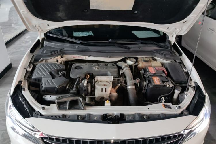 Used Buick GT 2019 18T Automatic Connected Flagship Version China V Standard Engine Bay