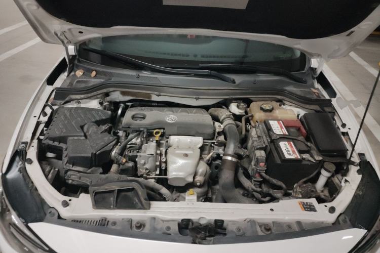 Used Buick GT 2019 18T Automatic Connected Elite Model China VI Standard Engine Bay