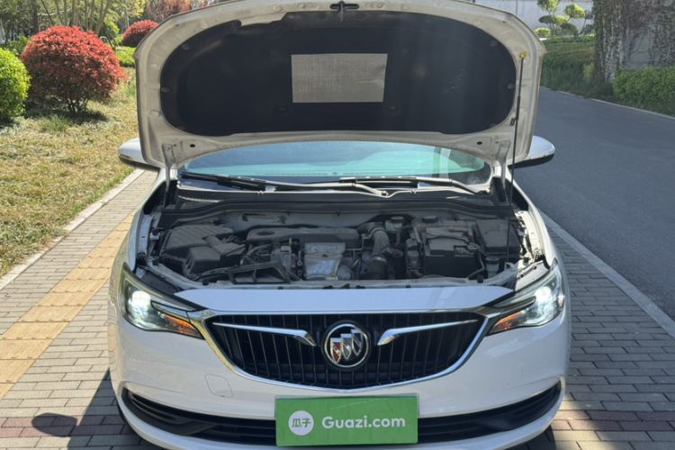 Used Buick GT 2019 18T Automatic Connected Elite Model China VI Standard Engine Bay