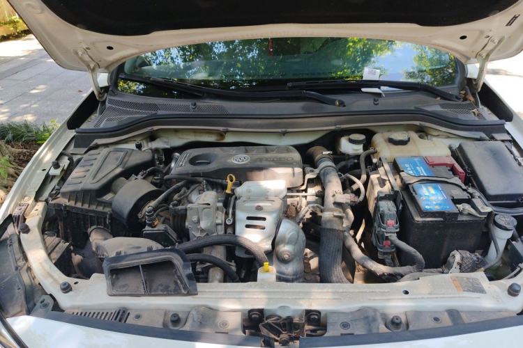 Used Buick GT 2019 15T Dual-Clutch Connected Elite Model China VI Engine Bay