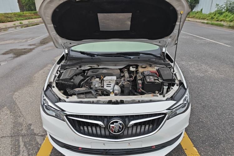 Used Buick GT 2019 15T Dual-Clutch Advanced Version China VI Standard Engine Bay