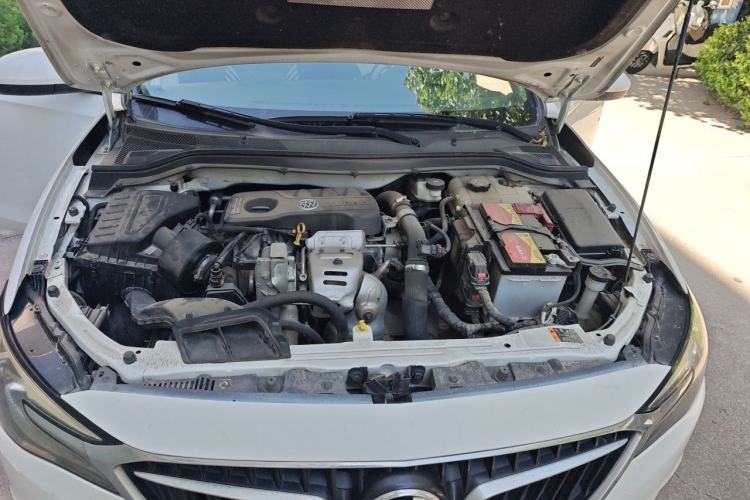 Used Buick GT 2019 15T Dual-Clutch Advanced Version China VI Standard Engine Bay