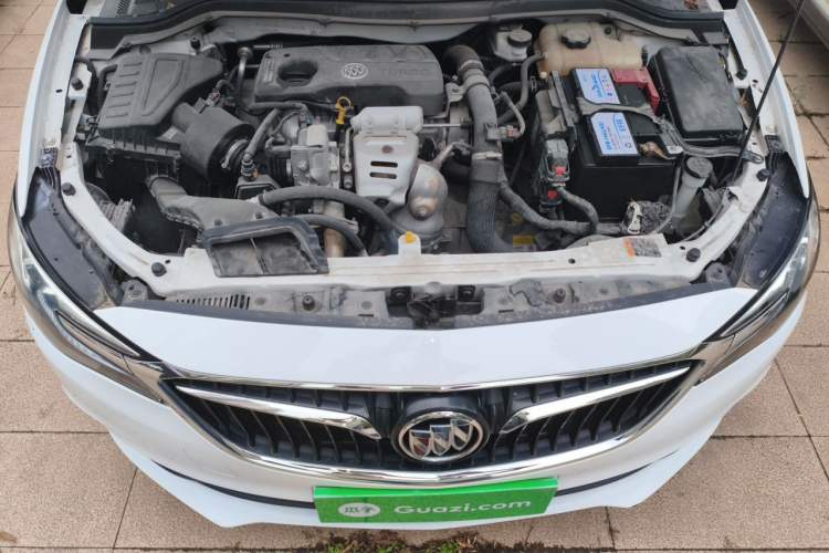Used Buick GT 2019 15T Dual-Clutch Advanced Version China VI Standard Engine Bay