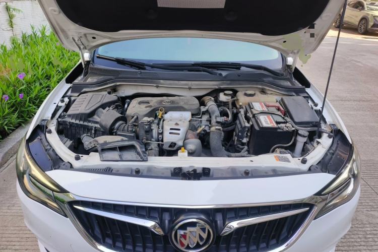 Used Buick GT 2019 15T Dual-Clutch Connected Elite Version China V Standard Engine Bay