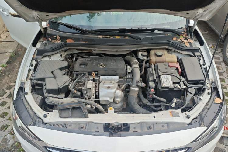 Used Buick GT 2019 18T Automatic Connected Elite Model China V Standard Engine Bay