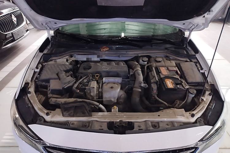 Used Buick GT 2019 18T Automatic Connected Elite Model China VI Standard Engine Bay