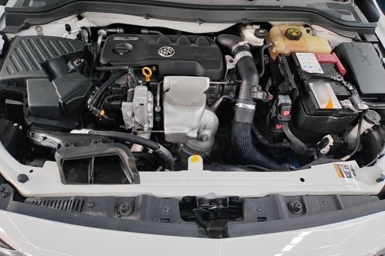 Used Buick GT 2019 18T Automatic Connected Elite Model China VI Standard Engine Bay