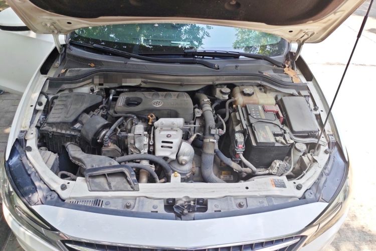 Used Buick GT 2019 15T Dual-Clutch Connected Elite Model China VI Engine Bay