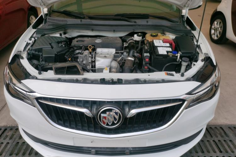 Used Buick GT 2019 18T Automatic Connected Elite Model China VI Standard Engine Bay