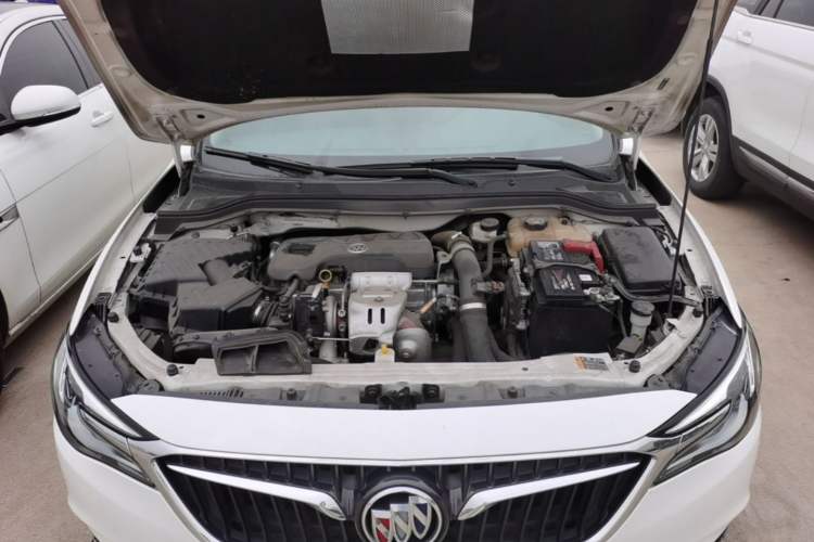 Used Buick GT 2019 18T Automatic Connected Flagship Version China VI Standard Engine Bay