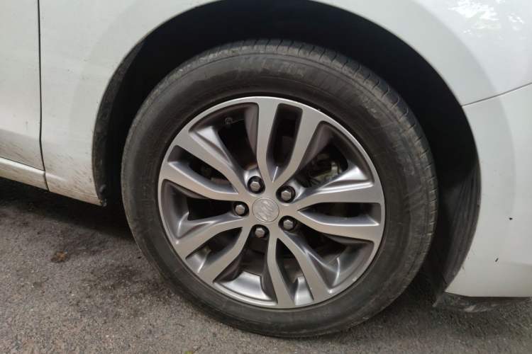 Used Buick GT 2019 18T Automatic Connected Elite Model China VI Standard Exterior 1