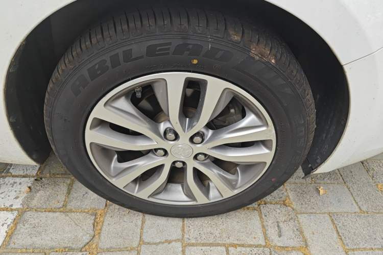 Used Buick GT 2019 18T Automatic Connected Elite Model China VI Standard Exterior 1