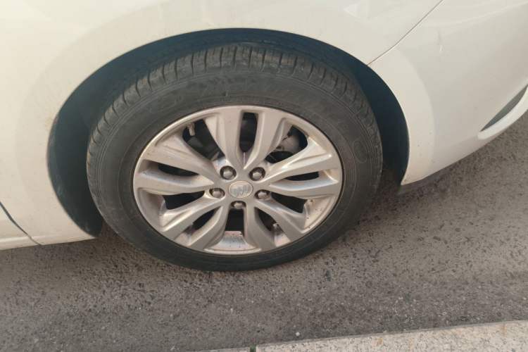 Used Buick GT 2019 15T Dual-Clutch Connected Elite Model China VI Exterior 1