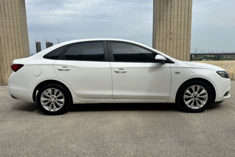 Used Buick GT 2019 15T Dual-Clutch Connected Elite Model China VI Exterior 1
