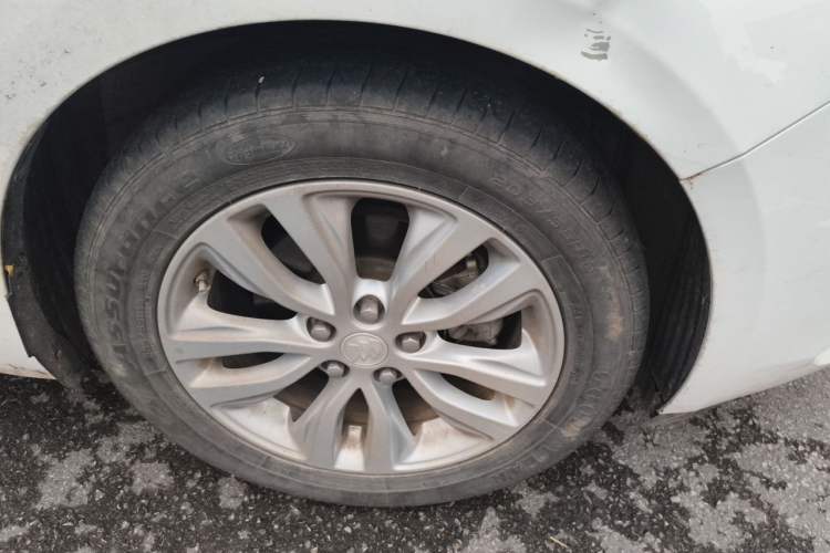 Used Buick GT 2019 15T Manual Elite Version China VI Standard Exterior 1