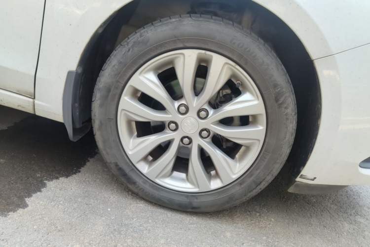 Used Buick GT 2019 15T Dual-Clutch Connected Elite Version China V Standard Exterior 1