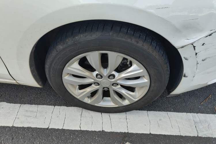 Used Buick GT 2019 15T Dual-Clutch Connected Elite Model China VI Exterior 1