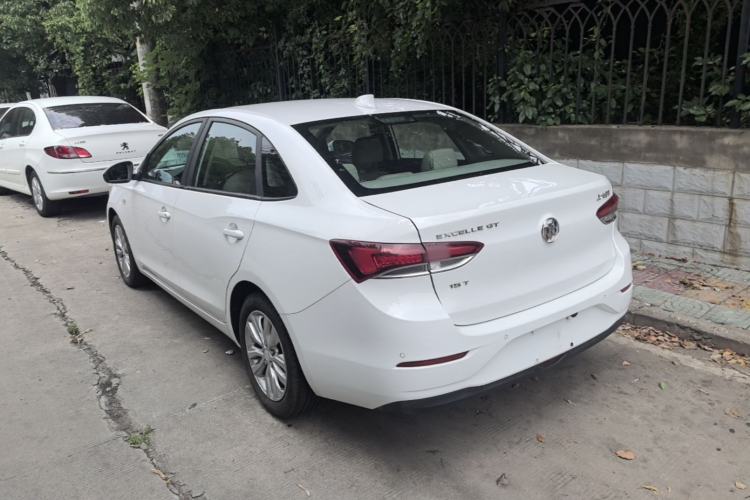 Used Buick GT 2019 15T Manual Elite Version China VI Standard Exterior 2