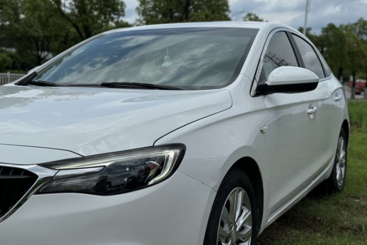 Used Buick GT 2019 15T Dual-Clutch Connected Elite Model China VI Exterior 2