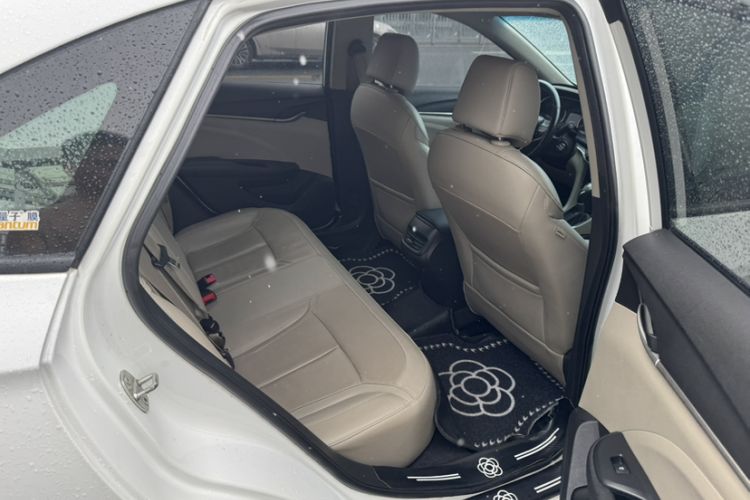 Used Buick GT 2019 15T Dual-Clutch Connected Elite Version China V Standard Exterior 2