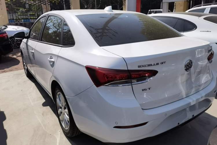 Used Buick GT 2019 15T Dual-Clutch Connected Elite Model China VI Exterior 2