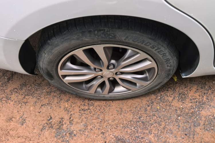 Used Buick GT 2019 18T Automatic Connected Elite Model China V Standard Exterior 3