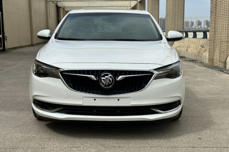 Used Buick GT 2019 15T Dual-Clutch Connected Elite Model China VI Exterior 3
