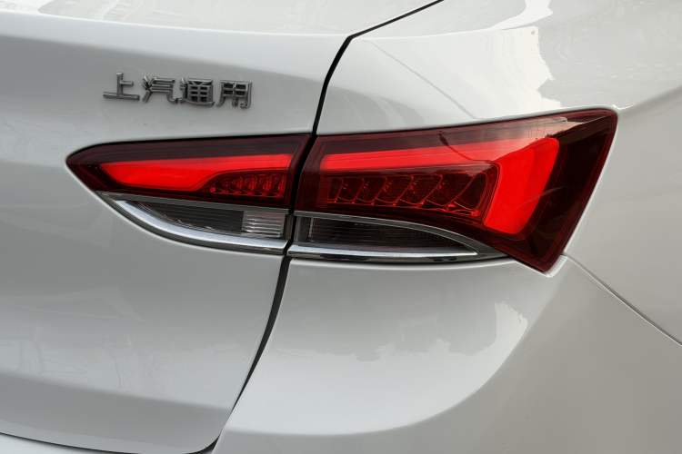 Used Buick GT 2019 18T Automatic Connected Elite Model China VI Standard Exterior 3