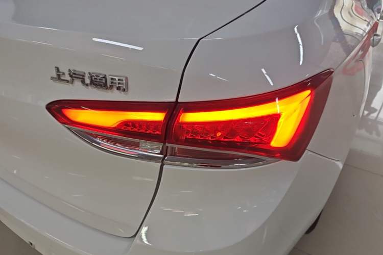 Used Buick GT 2019 18T Automatic Connected Elite Model China VI Standard Exterior 3