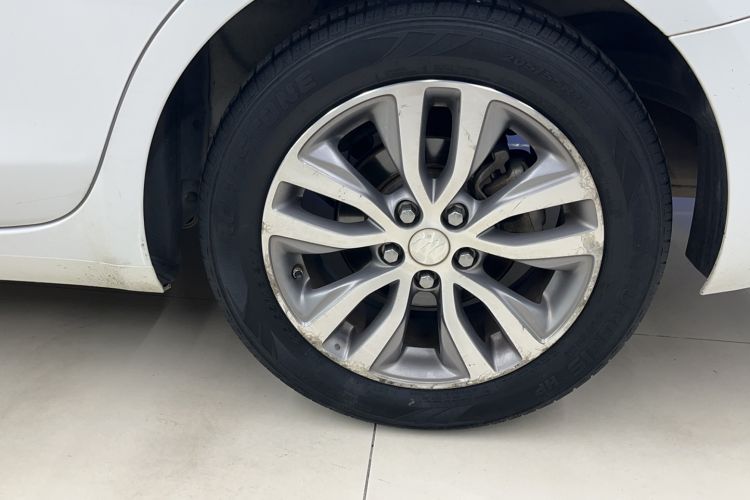 Used Buick GT 2019 18T Automatic Connected Elite Model China VI Standard Exterior 3