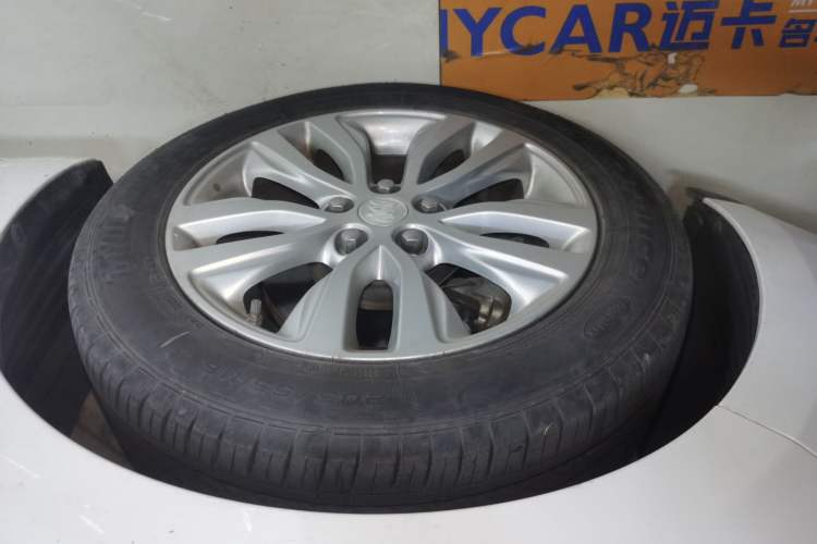 Used Buick GT 2019 15T Dual-Clutch Connected Elite Model China VI Exterior 4