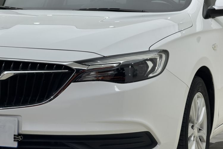 Used Buick GT 2019 15T Dual-Clutch Connected Elite Model China VI Exterior 4