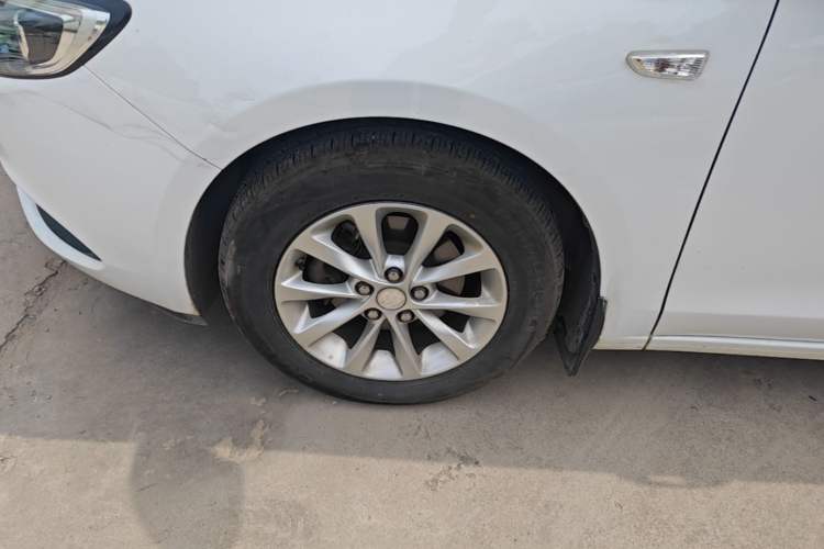 Used Buick GT 2019 15T Dual-Clutch Advanced Version China VI Standard Exterior 4