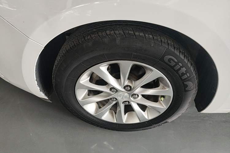 Used Buick GT 2019 15T Dual-Clutch Advanced Version China VI Standard Exterior 4
