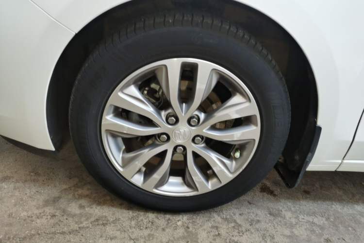 Used Buick GT 2019 18T Automatic Connected Elite Model China VI Standard Exterior 4