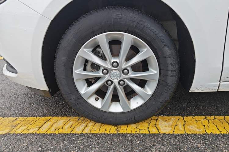 Used Buick GT 2019 15T Dual-Clutch Advanced Version China VI Standard Exterior 4