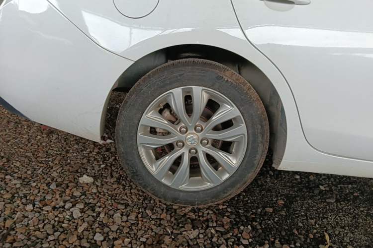 Used Buick GT 2019 15T Dual-Clutch Connected Elite Model China VI Exterior 5