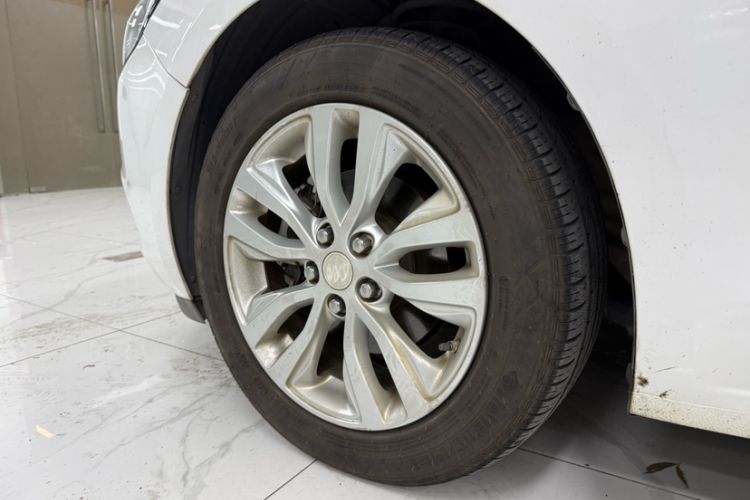 Used Buick GT 2019 15T Dual-Clutch Connected Elite Model China VI Exterior 5