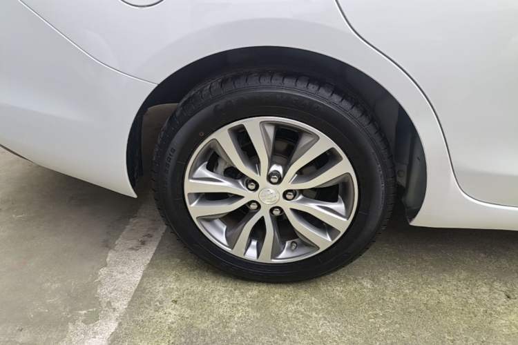 Used Buick GT 2019 18T Automatic Connected Elite Model China VI Standard Exterior 5