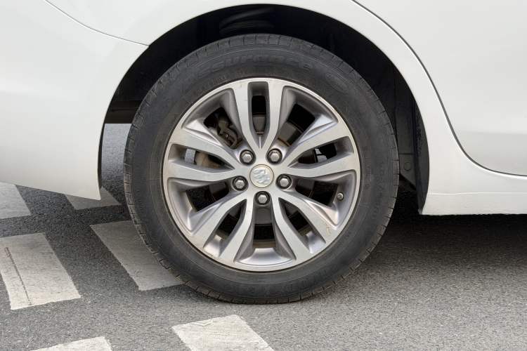 Used Buick GT 2019 18T Automatic Connected Elite Model China VI Standard Exterior 5