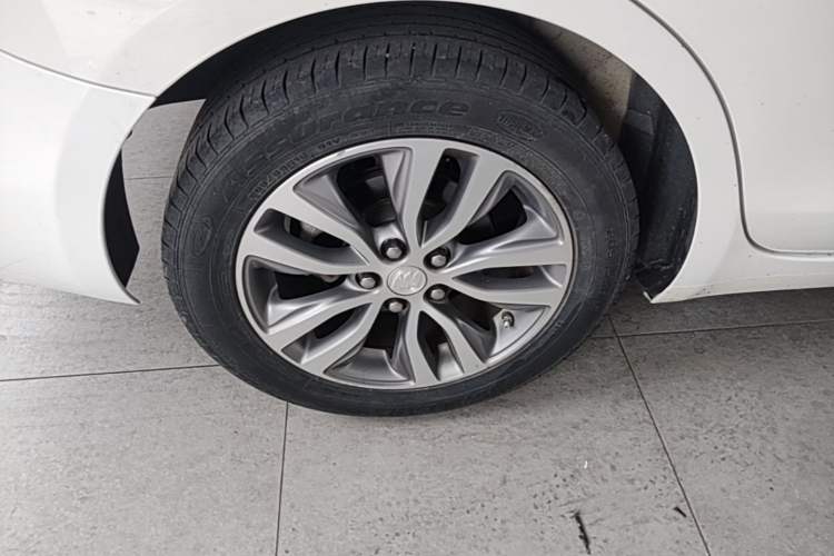 Used Buick GT 2019 18T Automatic Connected Elite Model China VI Standard Exterior 5
