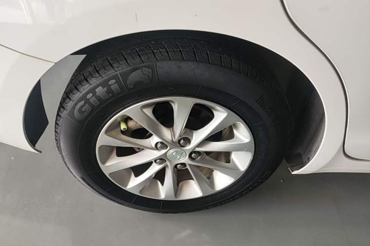 Used Buick GT 2019 15T Dual-Clutch Advanced Version China VI Standard Exterior 5