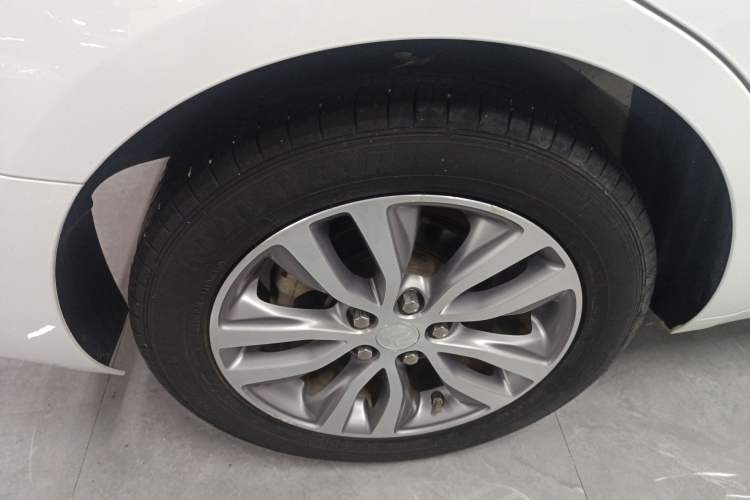 Used Buick GT 2019 18T Automatic Connected Elite Model China VI Standard Exterior 5