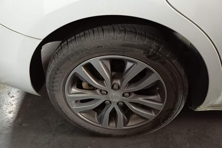 Used Buick GT 2019 18T Automatic Connected Elite Model China VI Standard Exterior 5