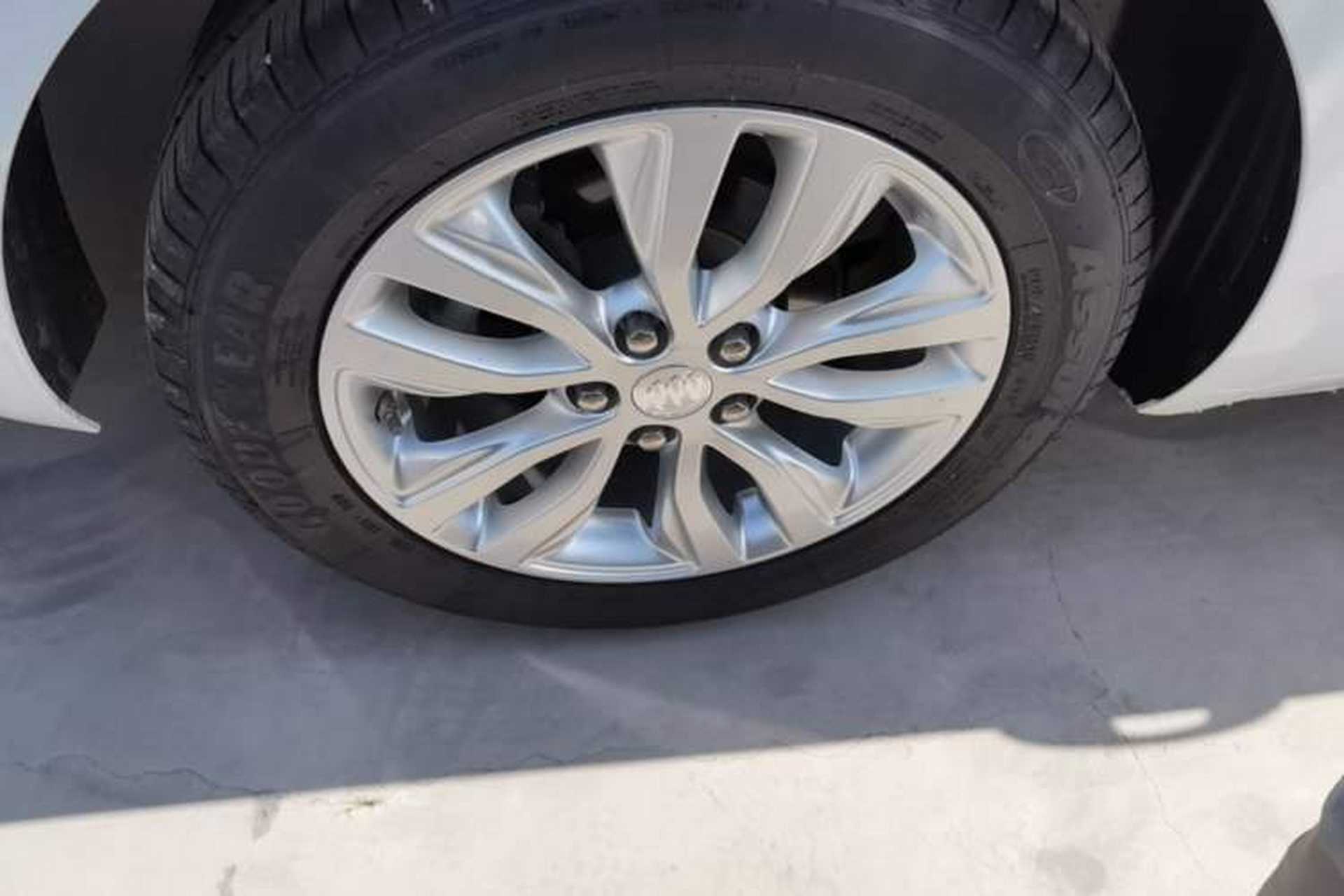 Used Buick GT 2019 15T Dual-Clutch Connected Elite Model China VI Exterior 5