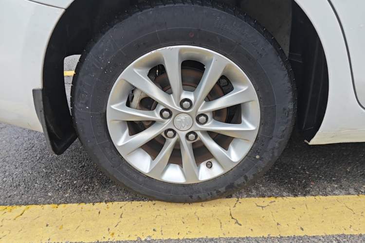 Used Buick GT 2019 15T Dual-Clutch Advanced Version China VI Standard Exterior 5