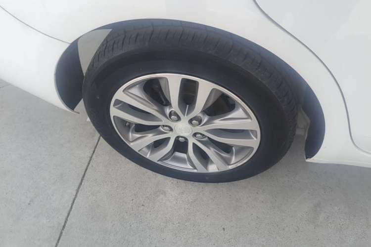 Used Buick GT 2019 18T Automatic Connected Elite Model China VI Standard Exterior 5