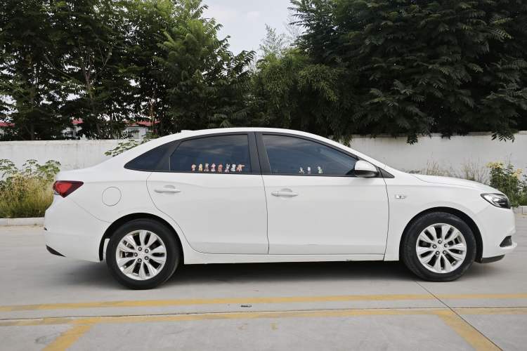 Used Buick GT 2019 15T Dual-Clutch Connected Elite Model China VI Exterior 6